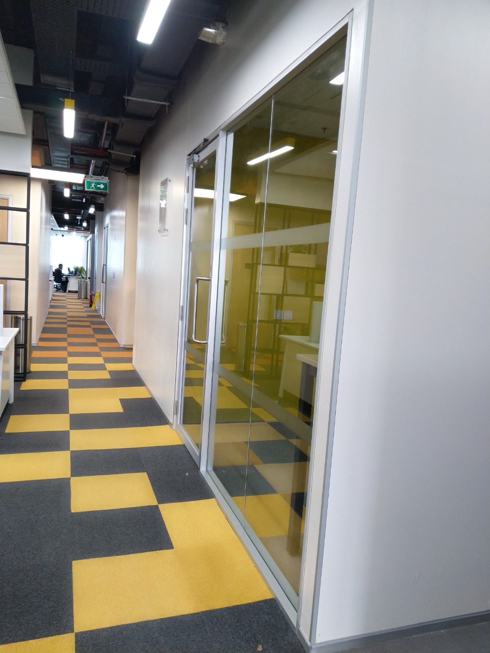OTIC PARTICION - Glass Partition